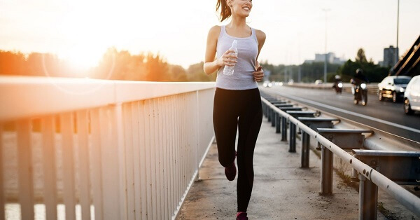 Cách hít thở thế nào là đúng cách khi chạy bộ