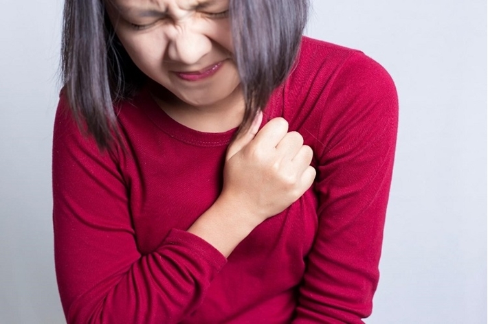 Nguyên nhân và Cách bấm huyệt trị tức ngực khó thở.
